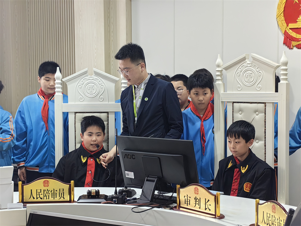 指导审判.jpg