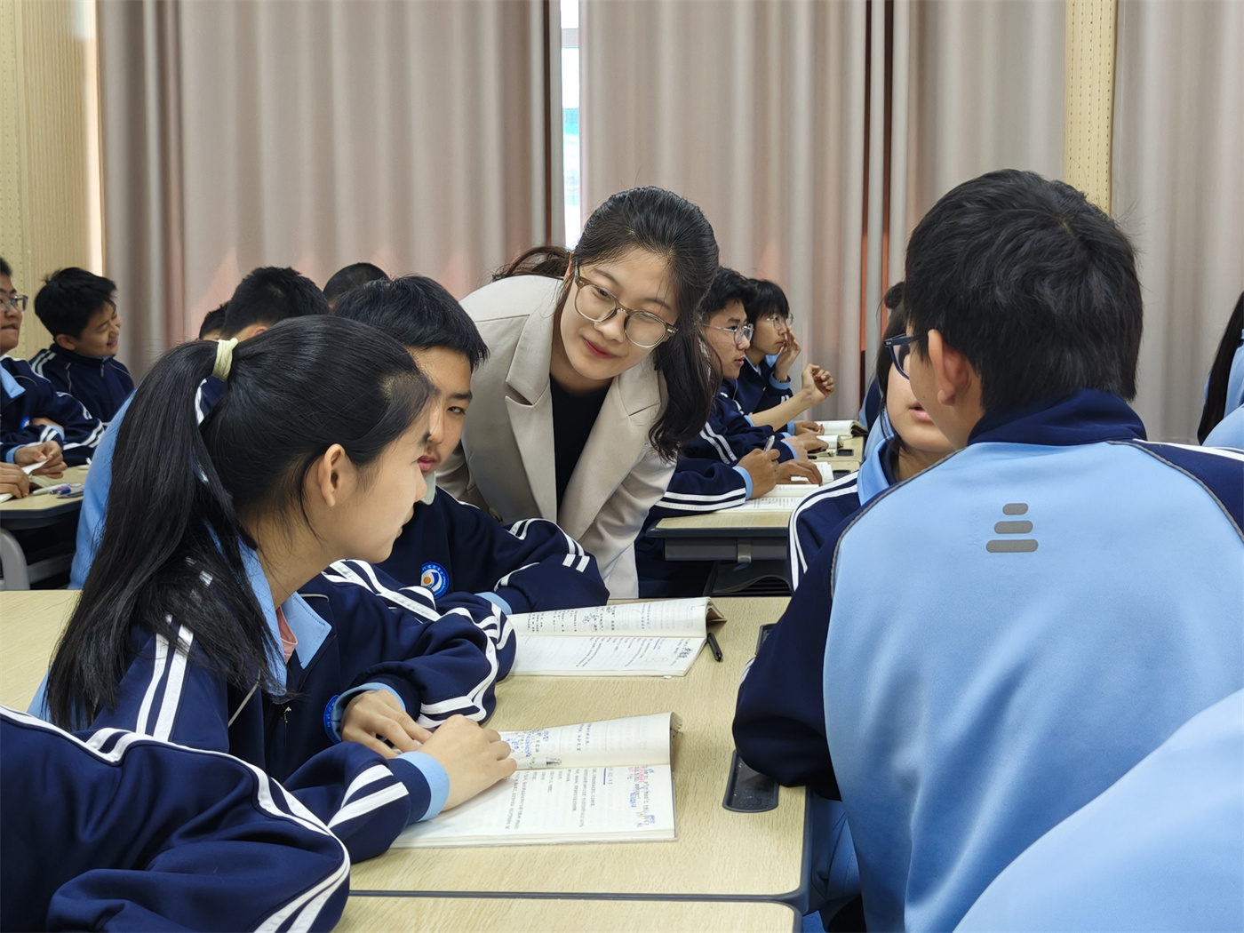图片二.jpg
